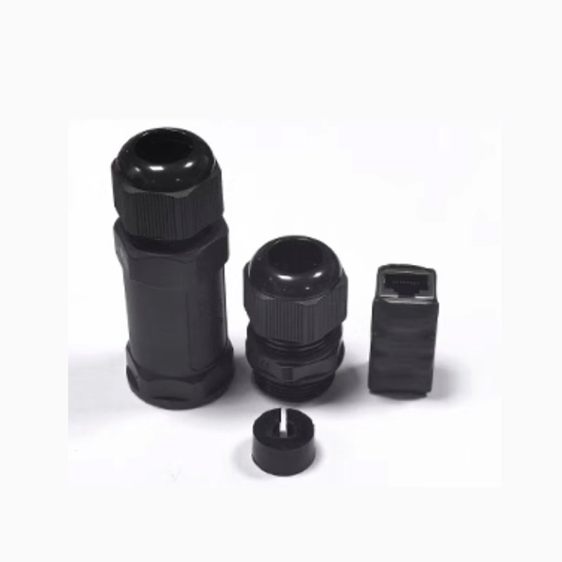 Union RJ45, impermeable IP68, compatible con POE
