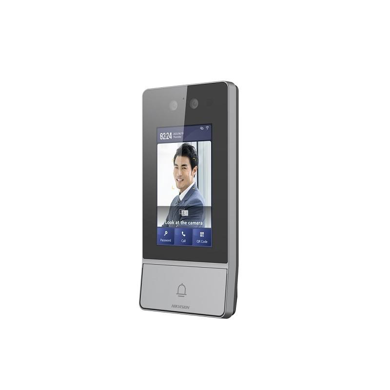 Intercom IP Hikvision KV9503-WBE1, cámara 2MP, Rec. Facial, pantalla 4.3" color, Lector de Código PIN, Tarjeta, Código QR, IP65, IK08